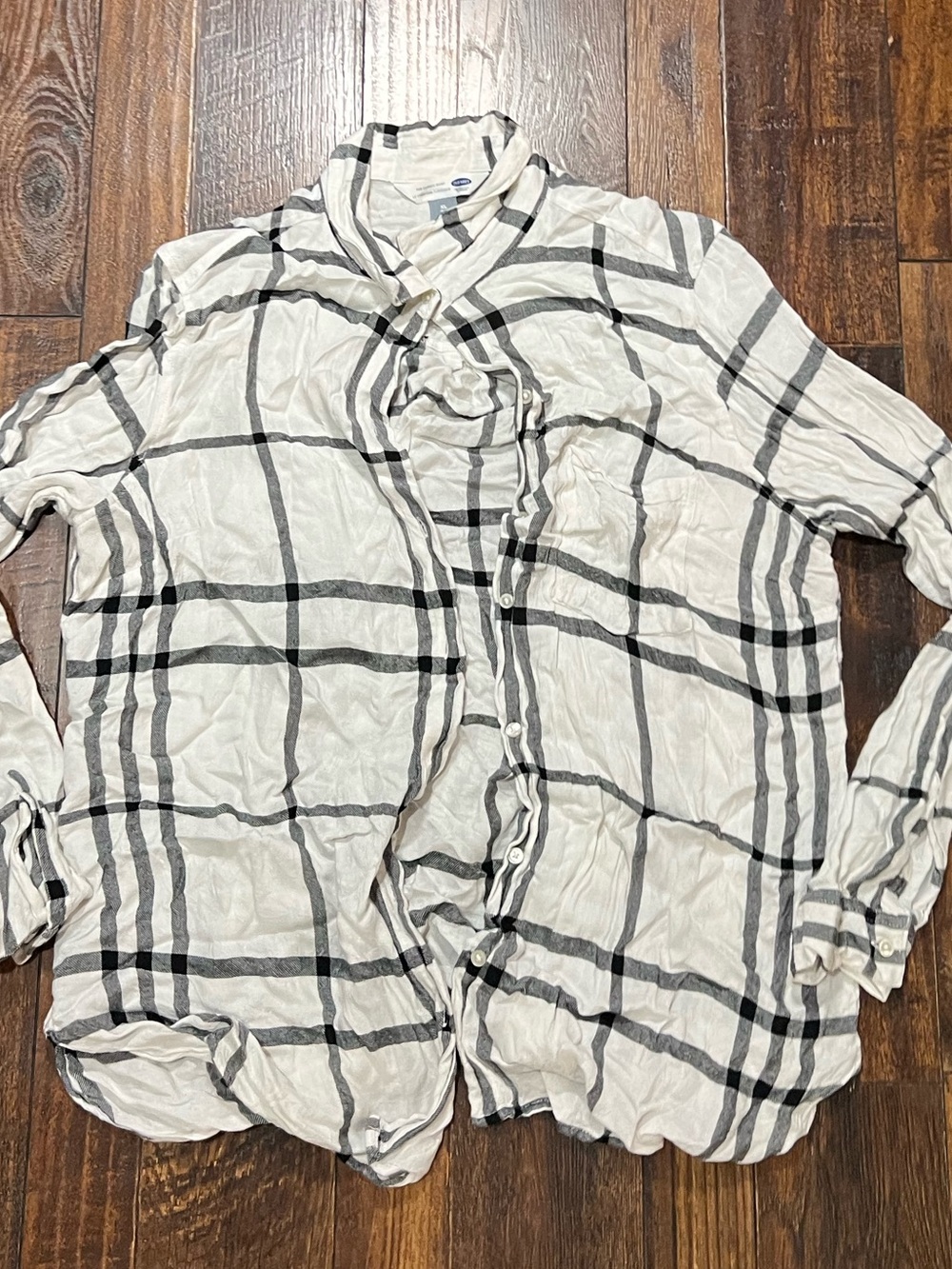 Old Navy White Black Plaid Button-Up Shirt
